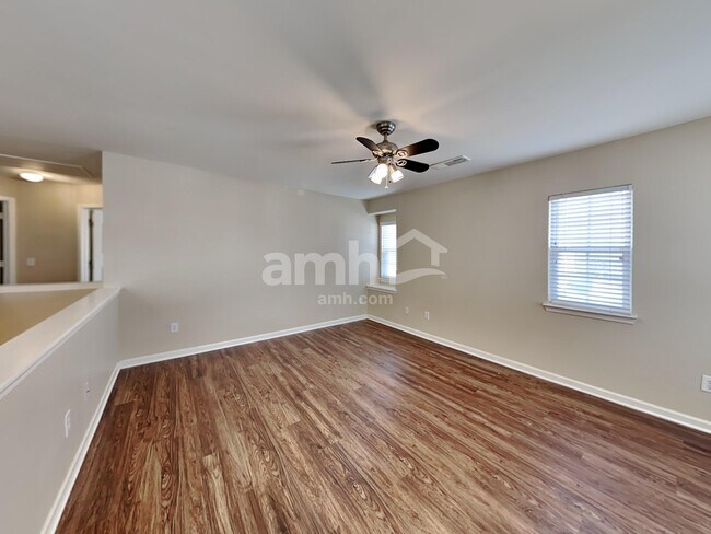 Building Photo - 125 Parkmont Ct