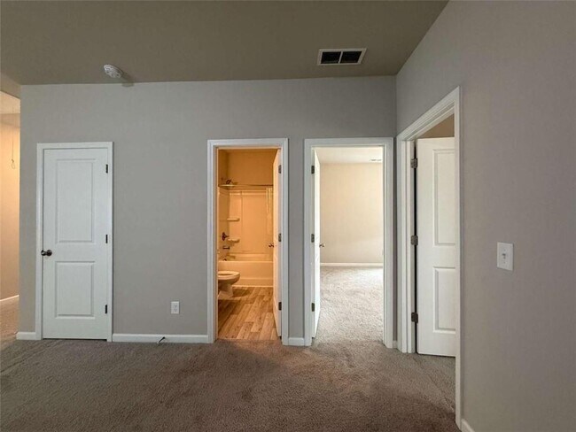 Building Photo - 1521 Winding Rdg Trl