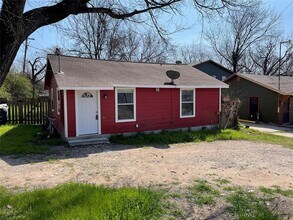 Building Photo - 1041 Lott Ave