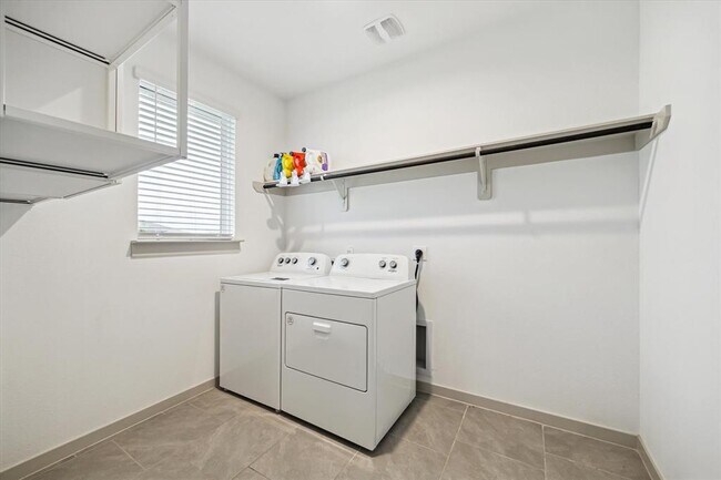 Building Photo - 3510 Finn Lndg Ln