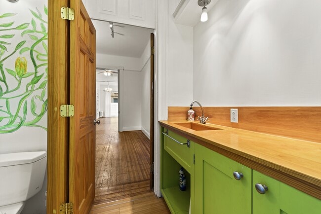 Building Photo - 1119 N Calvert St