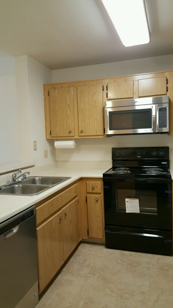 Building Photo - 3520 Lebon Dr