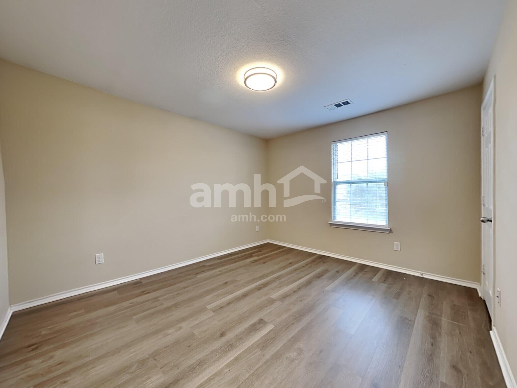 Building Photo - 587 Lentisco Dr