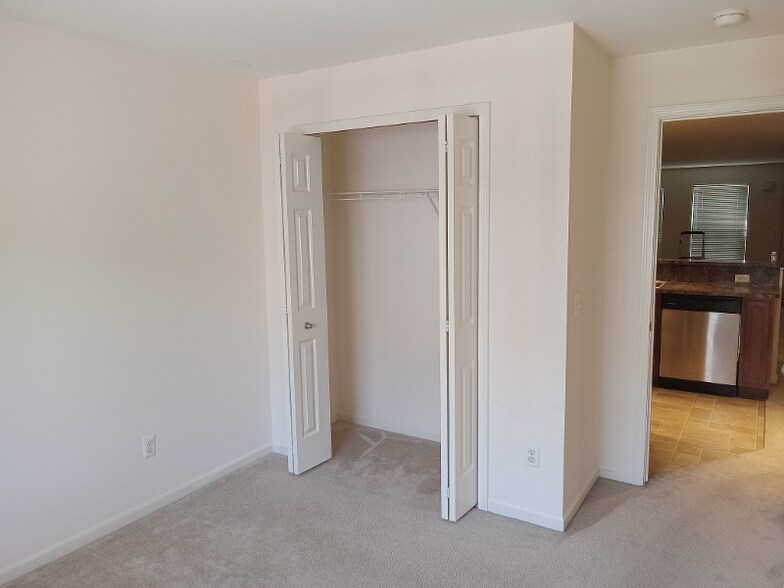 Building Photo - 1083 Beaver Run
