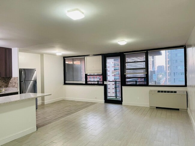 Building Photo - 280 Marin Blvd