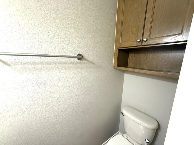 Building Photo - 9310 Albany Dr