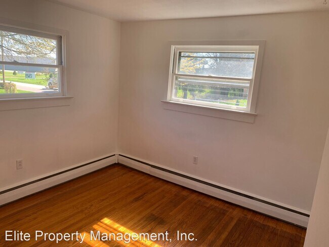Building Photo - 3 br, 1.5 bath House - 3510 Board Rd.