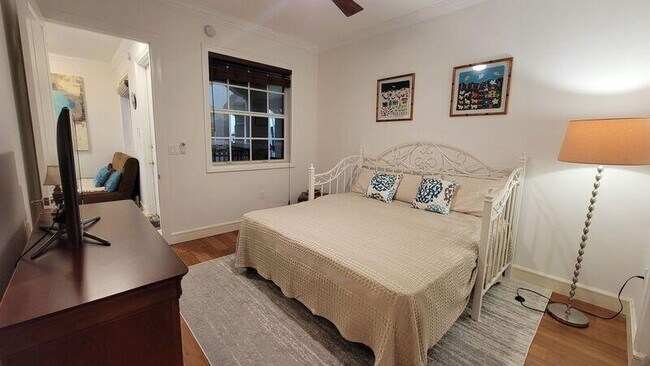 Building Photo - 4445 El Mar Dr