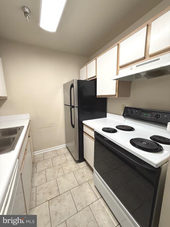 Building Photo - 32 White Pine Cir