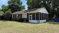 Building Photo - 2720 Martha Dr