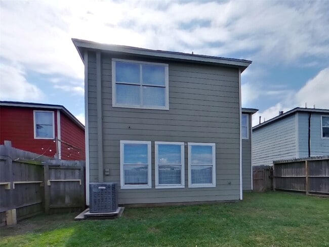 Building Photo - 10111 Victoria Falls Ln