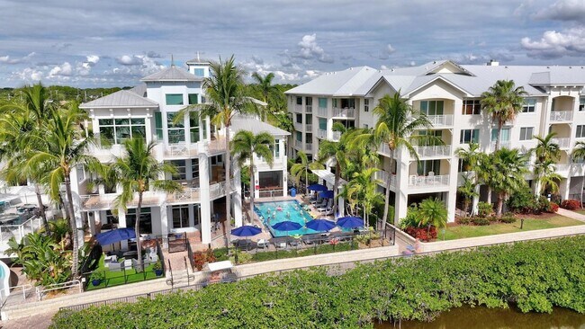 Building Photo - 275 NW Flagler Ave