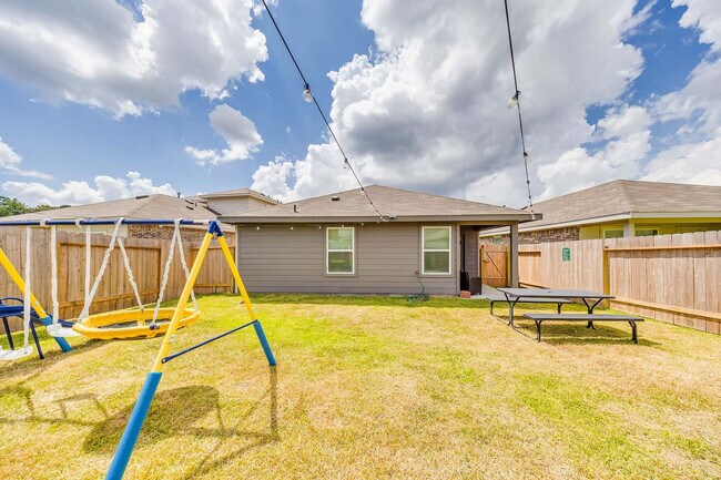 Building Photo - 6055 Diamond Vis Ct