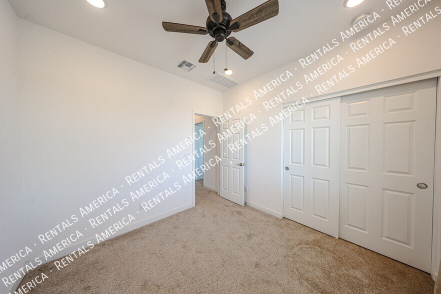 Building Photo - 9436 E Supernova Dr