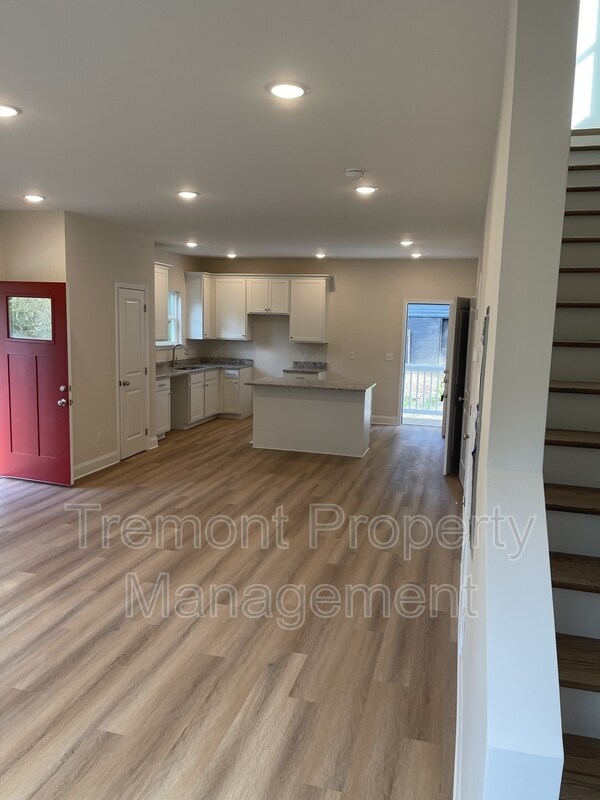 Building Photo - 2719 Orton St