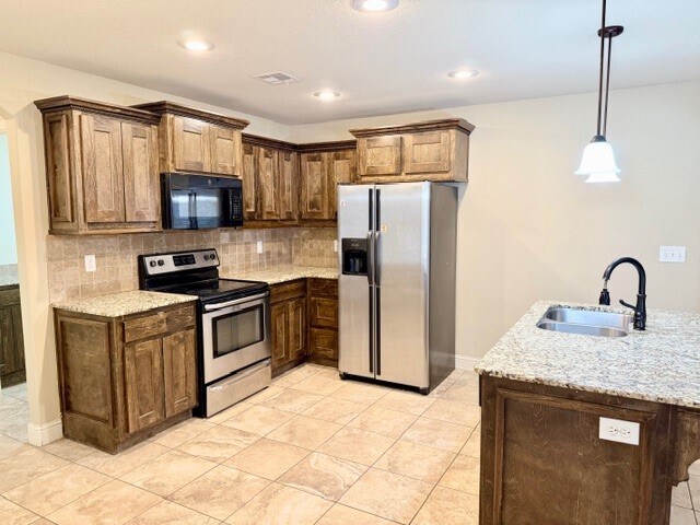 Building Photo - 2903 SW Tanglewood Ave