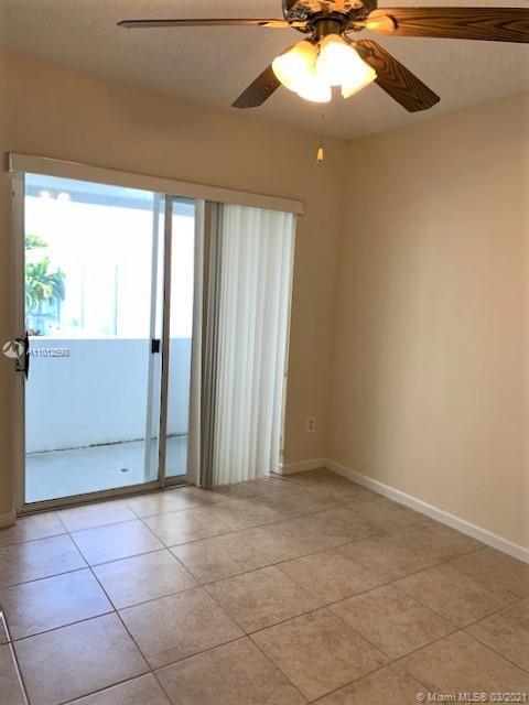 Building Photo - 5130 Elmhurst Rd