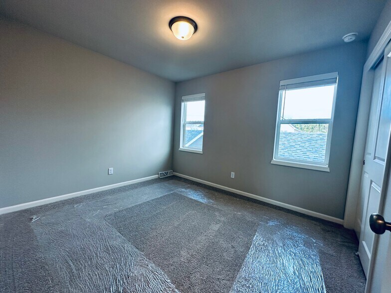 Building Photo - 541 White Sky Pass
