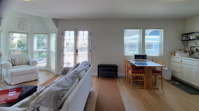 Wide angle view of the living room and kitchenette - 301 N Francisca Ave