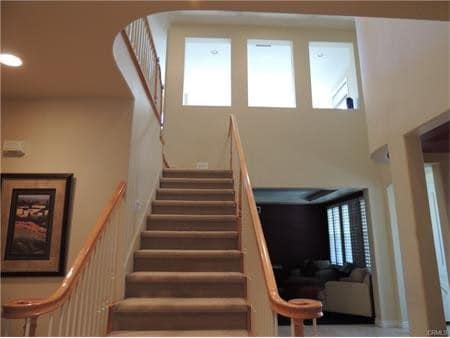 Building Photo - 12 La Canada