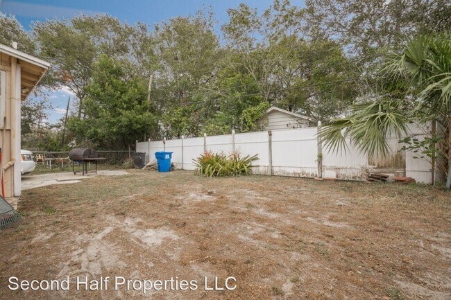 Building Photo - 3 br, 1 bath House - 950 8th Ave S