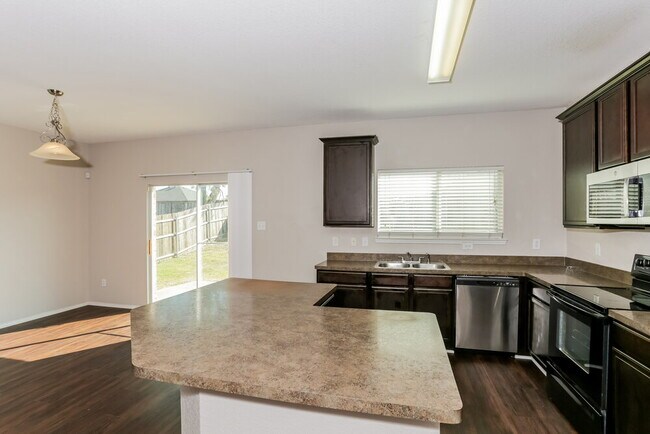 Building Photo - 412 San Lucas Dr