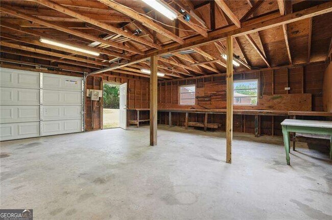 Building Photo - 128 McNeal Rd