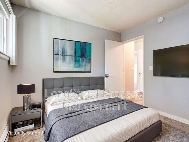 Building Photo - 4085 SW 160th Ave