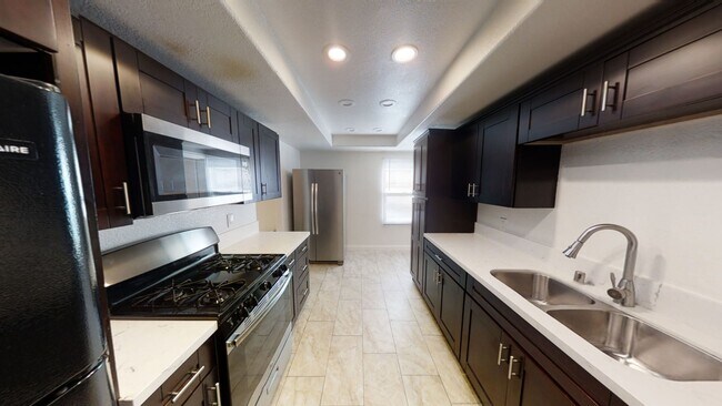 Building Photo - 6242 Dorothy Dr