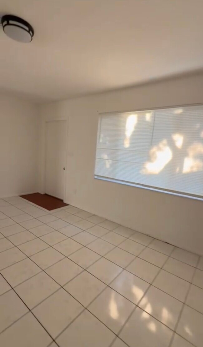 Building Photo - 12357 First St