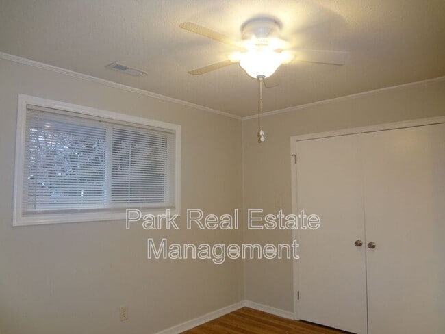 Building Photo - 114 Bim St