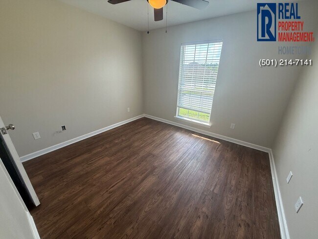 Building Photo - 2993 Wildwood Dr