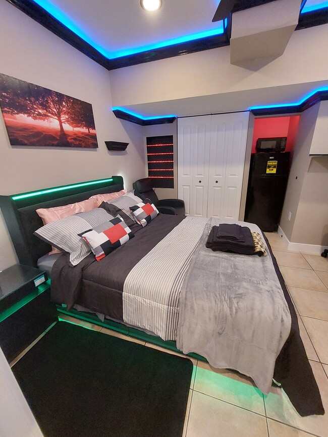 Building Photo - 5770 NW 191st Terrace