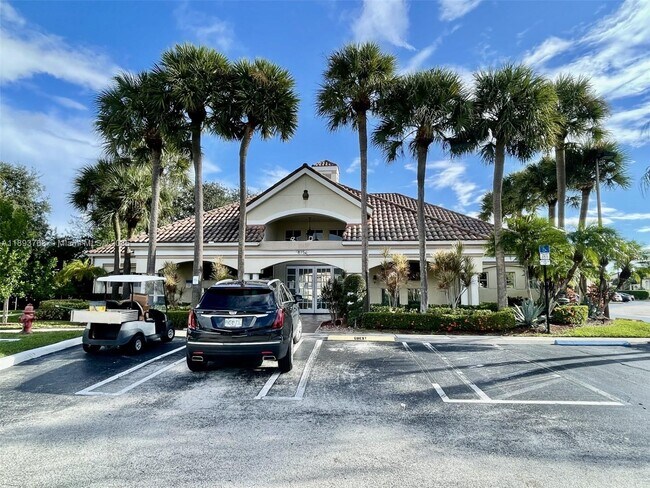Building Photo - 815 Boynton Beach Blvd