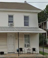 Building Photo - Charming 3 Bedroom, 1 Bath Home in Northeastern Schools!
