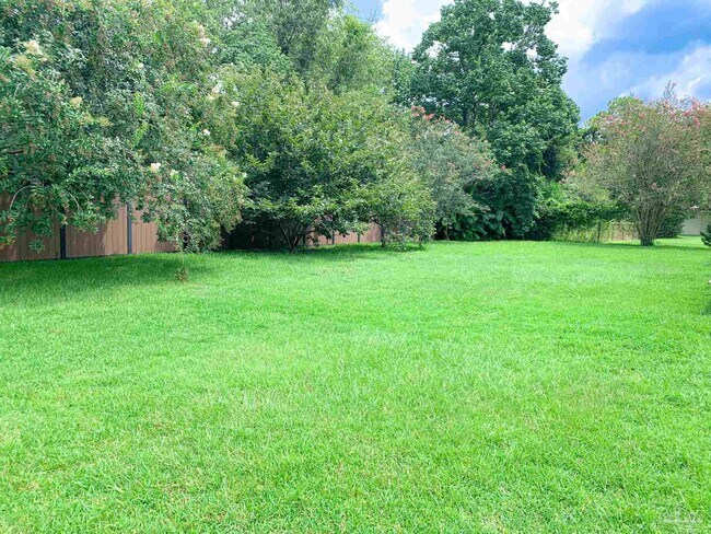 Building Photo - 10860 Berryhill Rd