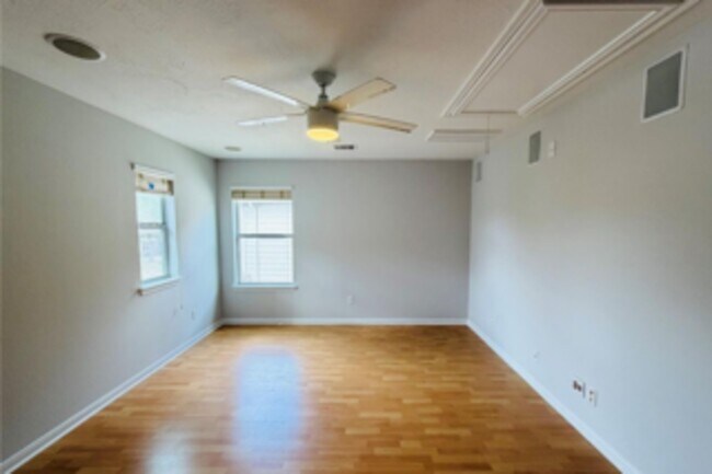 Building Photo - 18122 Rexine Ln