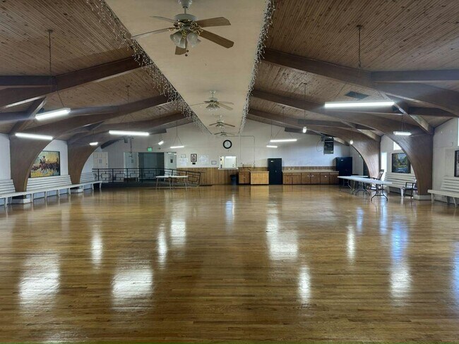 Building Photo - 1801 W 92nd Ave