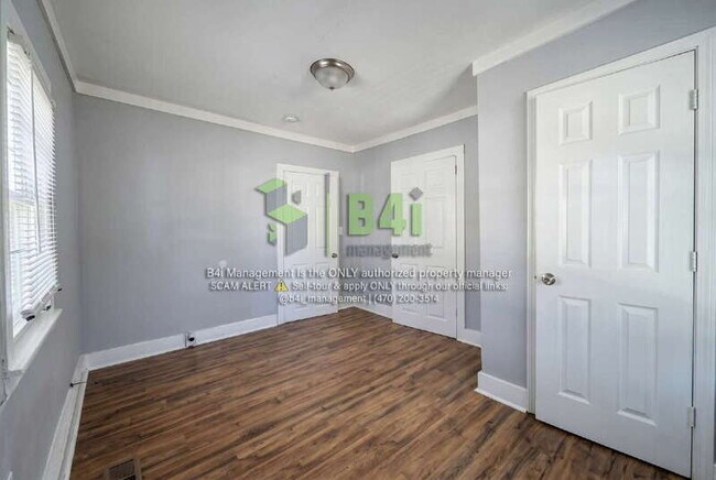 Building Photo - 518 2nd Ave