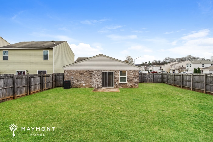 Building Photo - 100 Foxford Ln