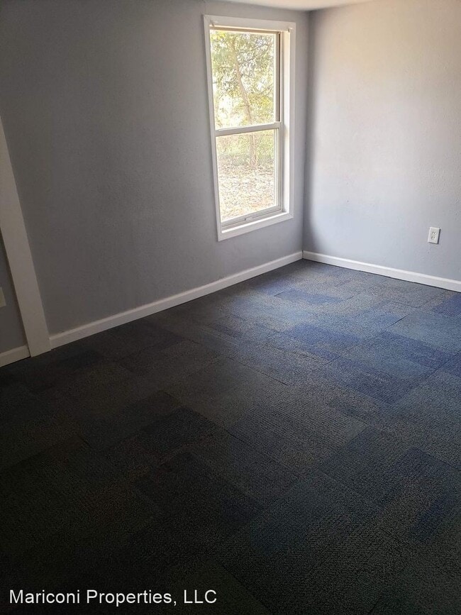 Building Photo - 3 br, 1 bath House - 9 Saint Lambert