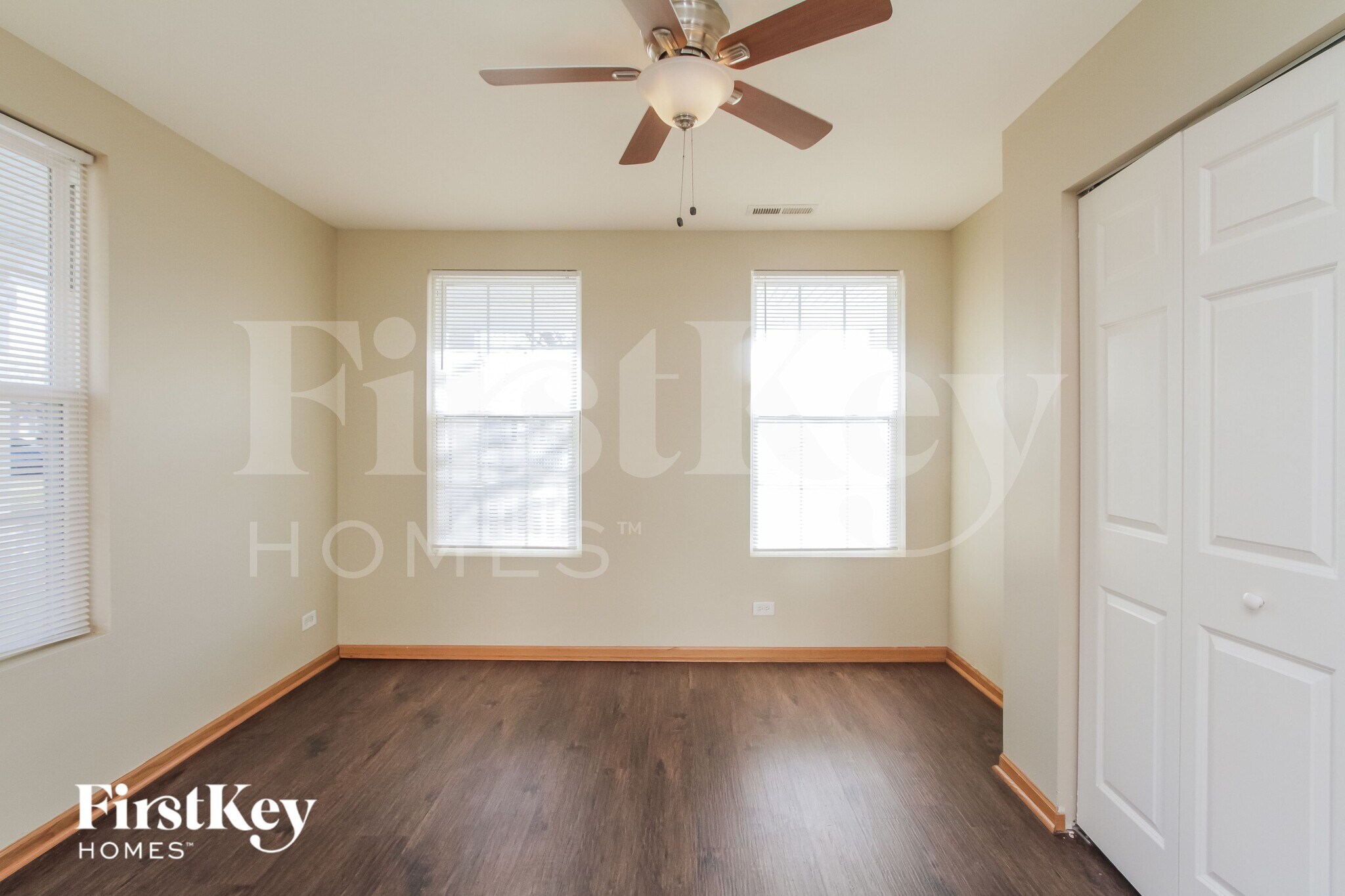 Building Photo - 1033 Four Seasons Blvd