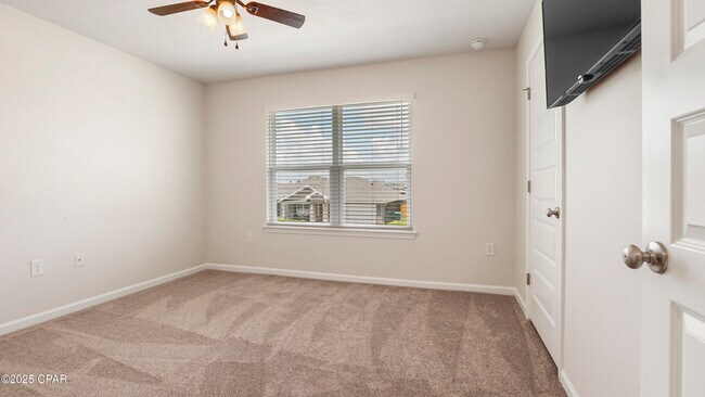Building Photo - 4715 Firefly Ln