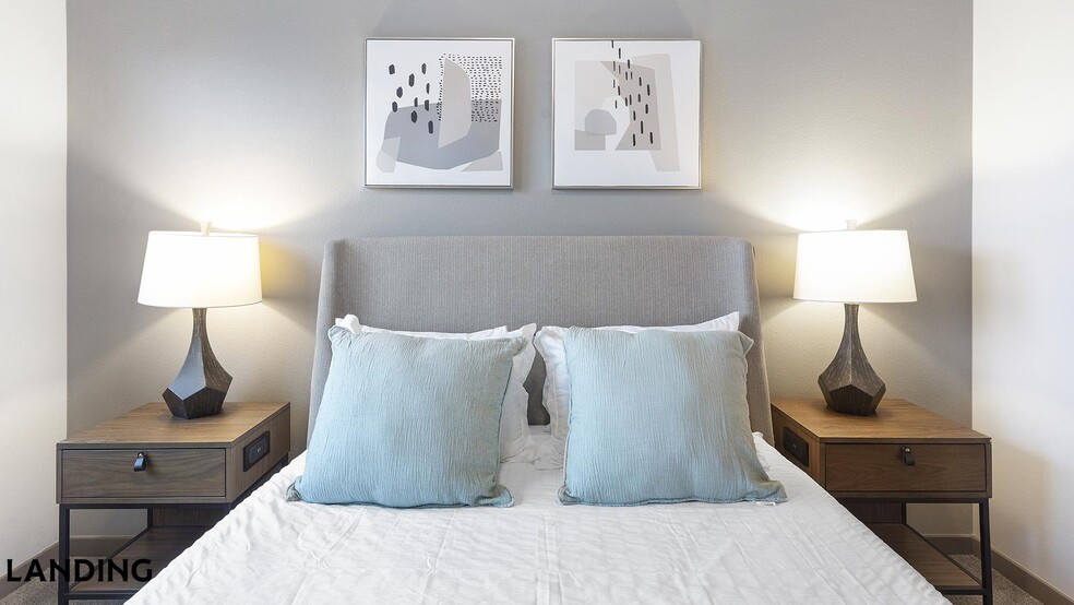 Building Photo - 3150 W Twain Ave