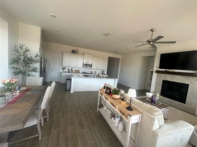 Building Photo - 536 Breeds Hl Rd