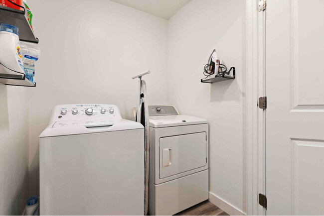 Building Photo - 1149 W 320 S