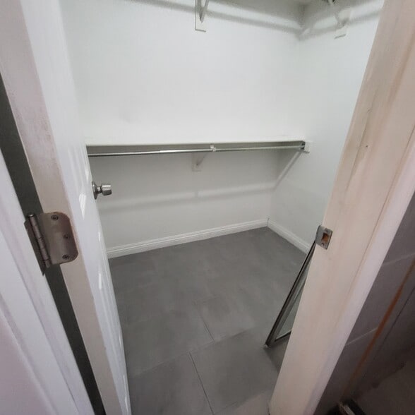 Building Photo - 7813 Seychelles Ct