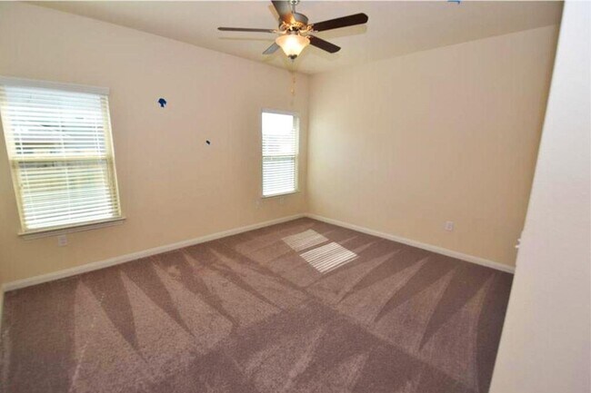 Building Photo - 13903 Madrigal Ln