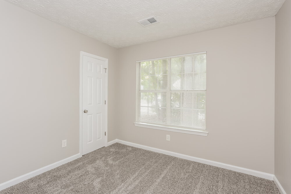 Building Photo - 1343 Ling Dr