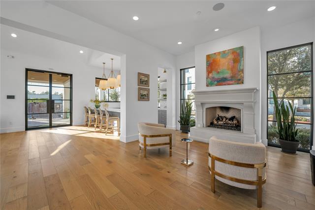 Building Photo - 5270 Town and Country Blvd